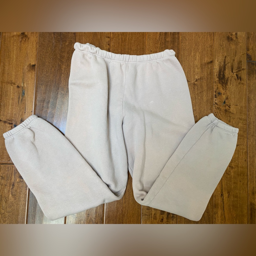perfectwhitetee Chalk Fleece Joggers - Picture 3 of 4